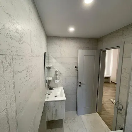 Apartment Kapllani *